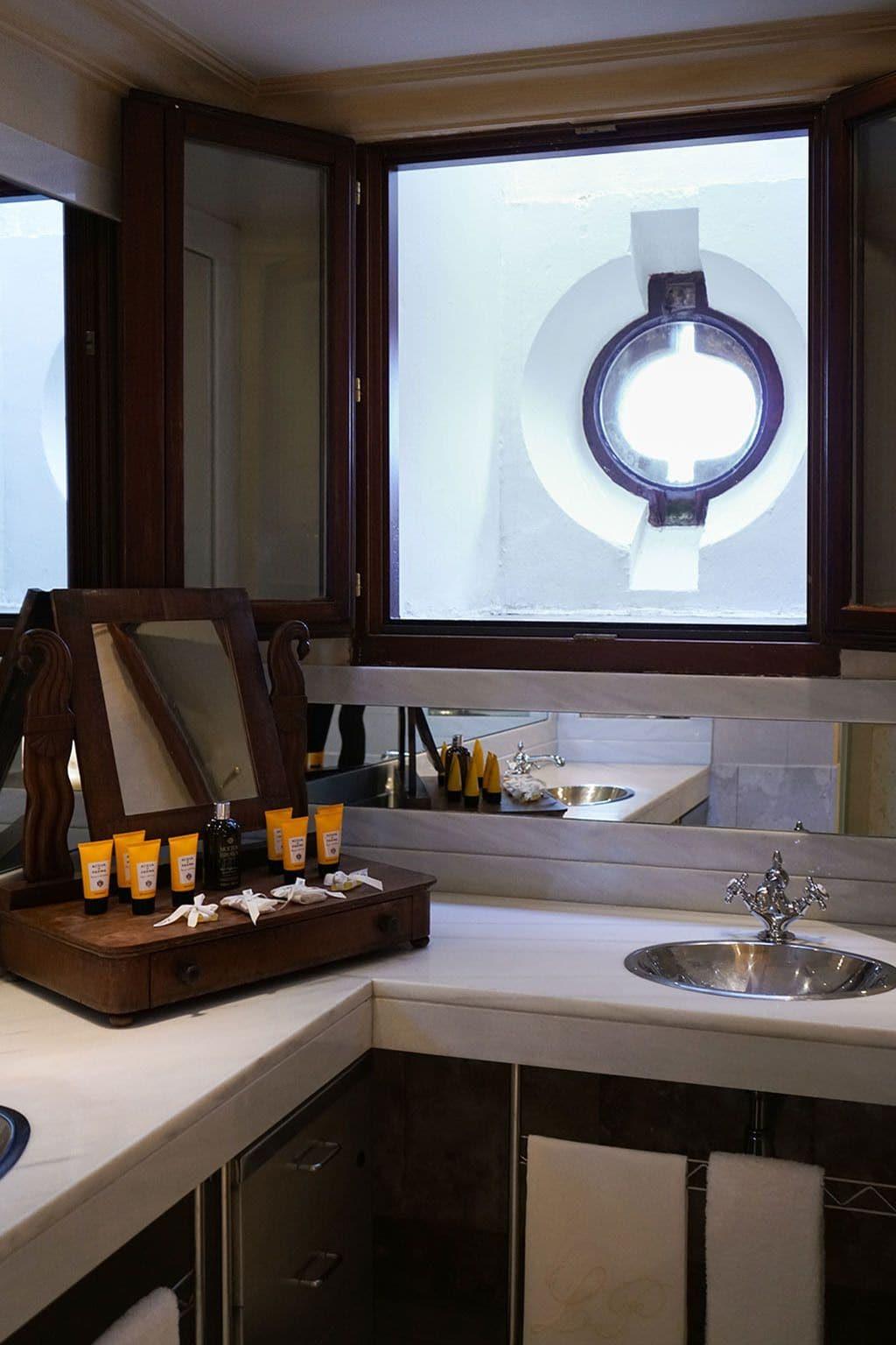 Landa Hotel บูร์โกส ภายนอก รูปภาพ Bathroom amenities