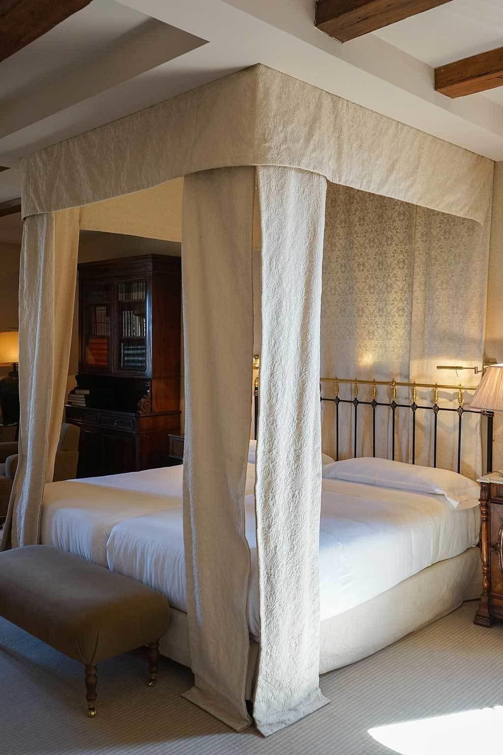 Landa Hotel บูร์โกส ภายนอก รูปภาพ A room at the hotel
