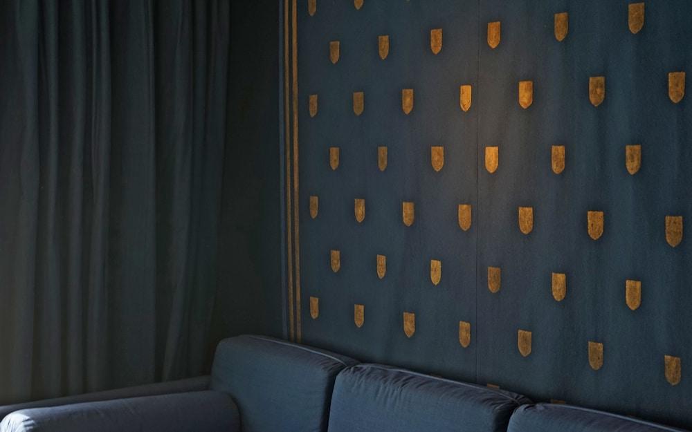 Landa Hotel บูร์โกส ภายนอก รูปภาพ Detail of the interior